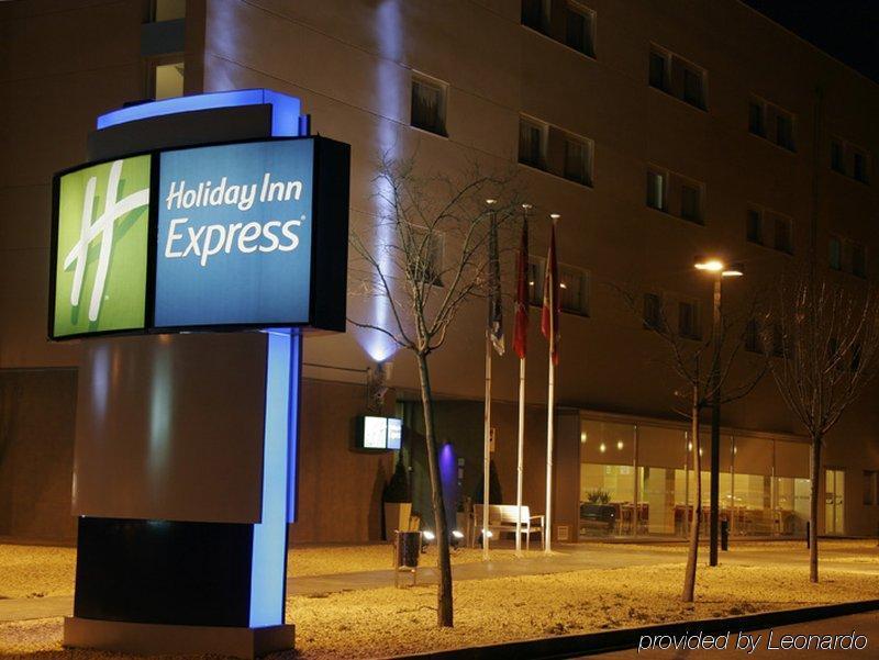 Holiday Inn Express Madrid-Getafe By Ihg Exterior foto