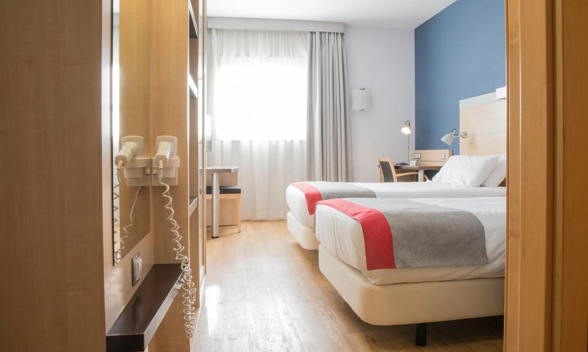 Holiday Inn Express Madrid-Getafe By Ihg Exterior foto