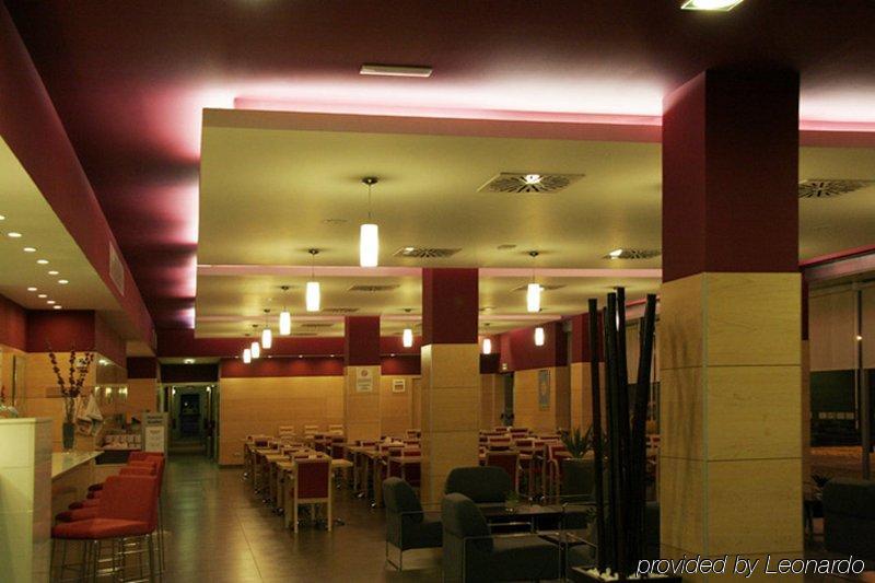 Holiday Inn Express Madrid-Getafe By Ihg Restaurant foto