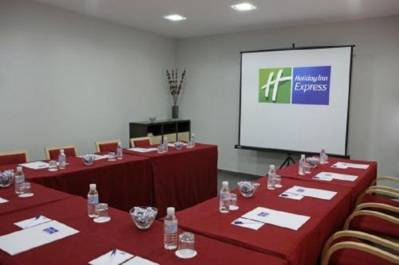 Holiday Inn Express Madrid-Getafe By Ihg Exterior foto