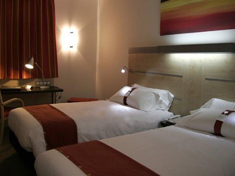 Holiday Inn Express Madrid-Getafe By Ihg Exterior foto